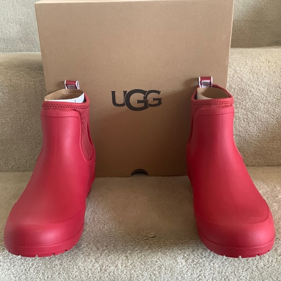 NIB UGG Rain Boots - Picture 5 of 8